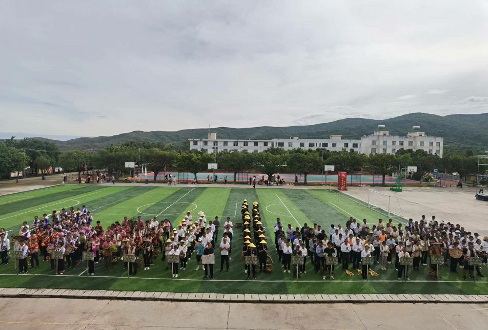 https://manager.ynggwhy.cn/file/group12/M00/04/D1/rBABO2TsA2iEHt97AAAAAAcbtIo201.jpg