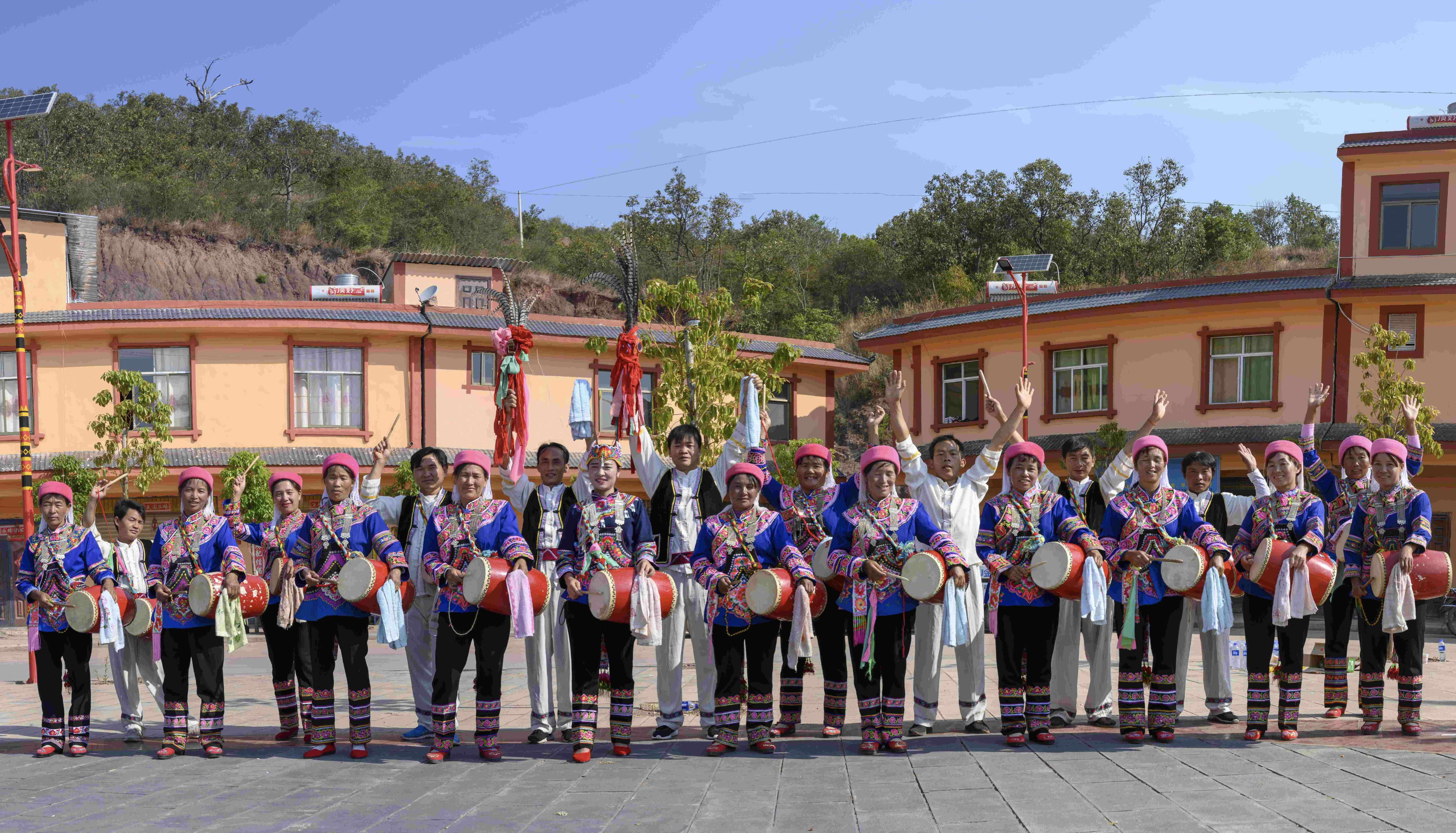 https://manager.ynggwhy.cn/file/group13/M00/03/D7/rBABVWUjTbOES6rUAAAAAKzWVcM071.jpg