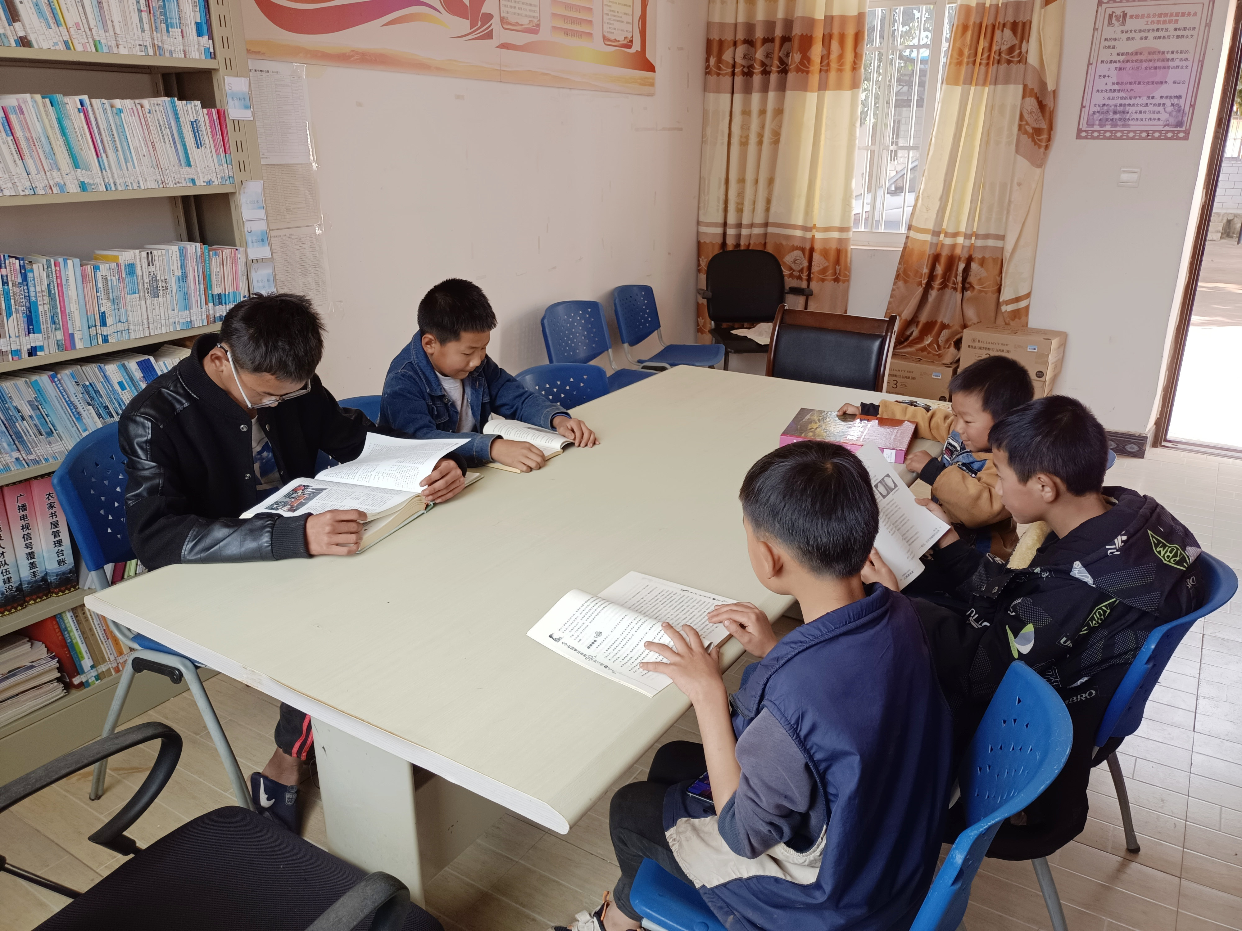 https://manager.ynggwhy.cn/file/group14/M00/02/C0/rBABZ2VK8zeES3PrAAAAAIAeOcM035.jpg