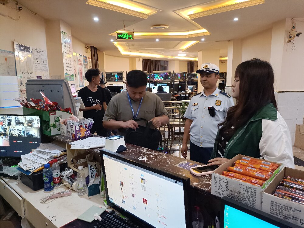 https://manager.ynggwhy.cn/file/group14/M00/07/3C/rBABZ2WJQAmEI6UxAAAAAHbwJ0g373.jpg