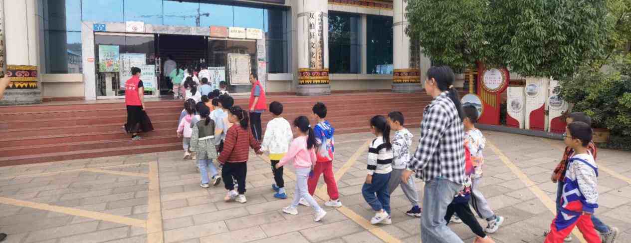 https://manager.ynggwhy.cn/file/group15/M00/15/AE/rBABBmZgFfeENgDIAAAAAE2FoAM762.jpg