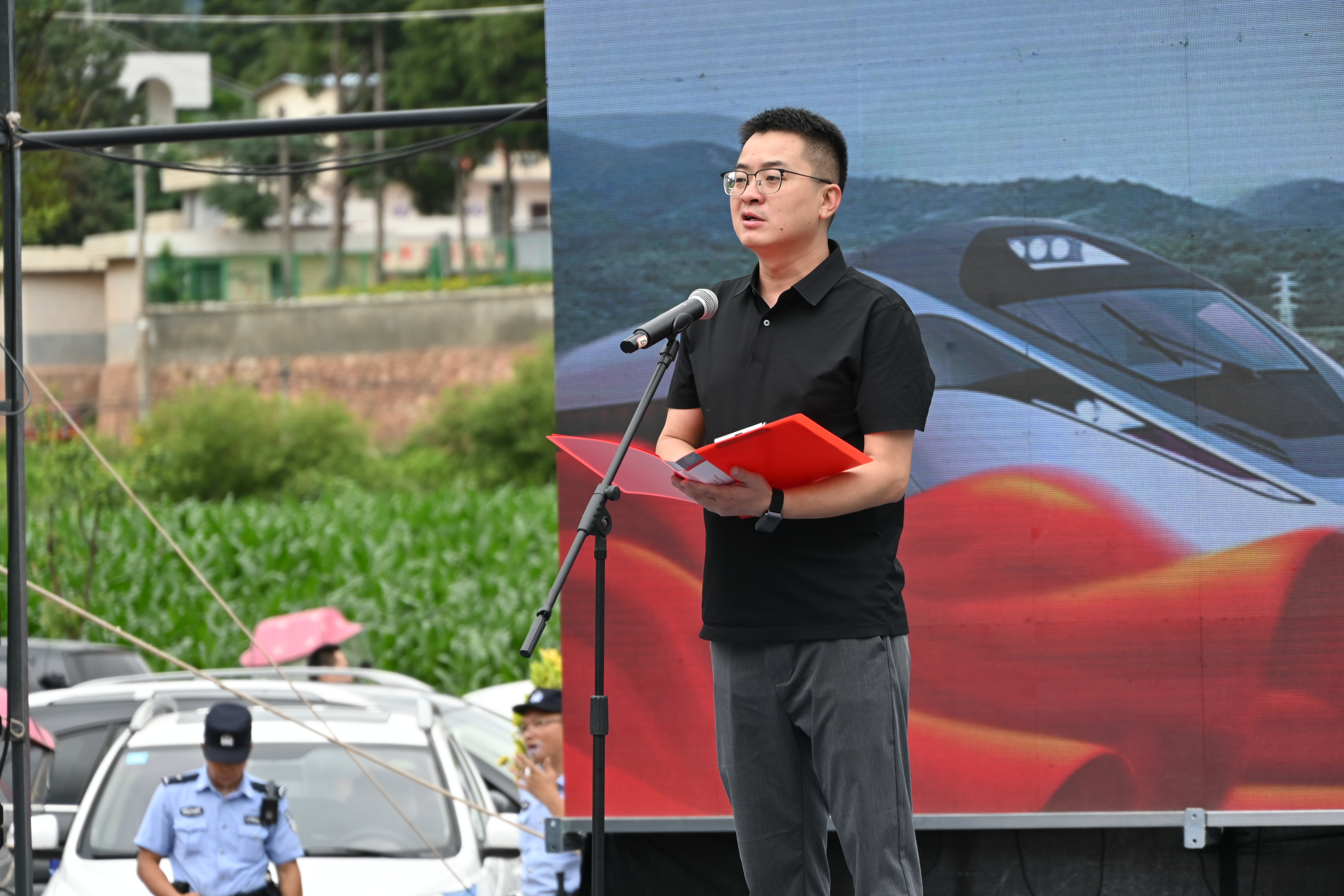 禄丰市广通镇:"六月六"情人文化节盛大开幕 引流吸睛人