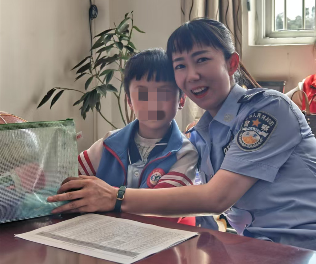 https://manager.ynggwhy.cn/file/group16/M00/08/0A/rBABWWd89q-ETgW0AAAAAC_3Lmg395.jpg