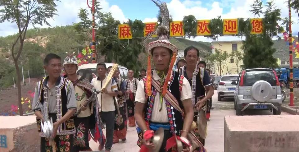 https://manager.ynggwhy.cn/file/group22/M00/02/12/rBABBmh1s-mEC1jrAAAAACvfzH0437.jpg